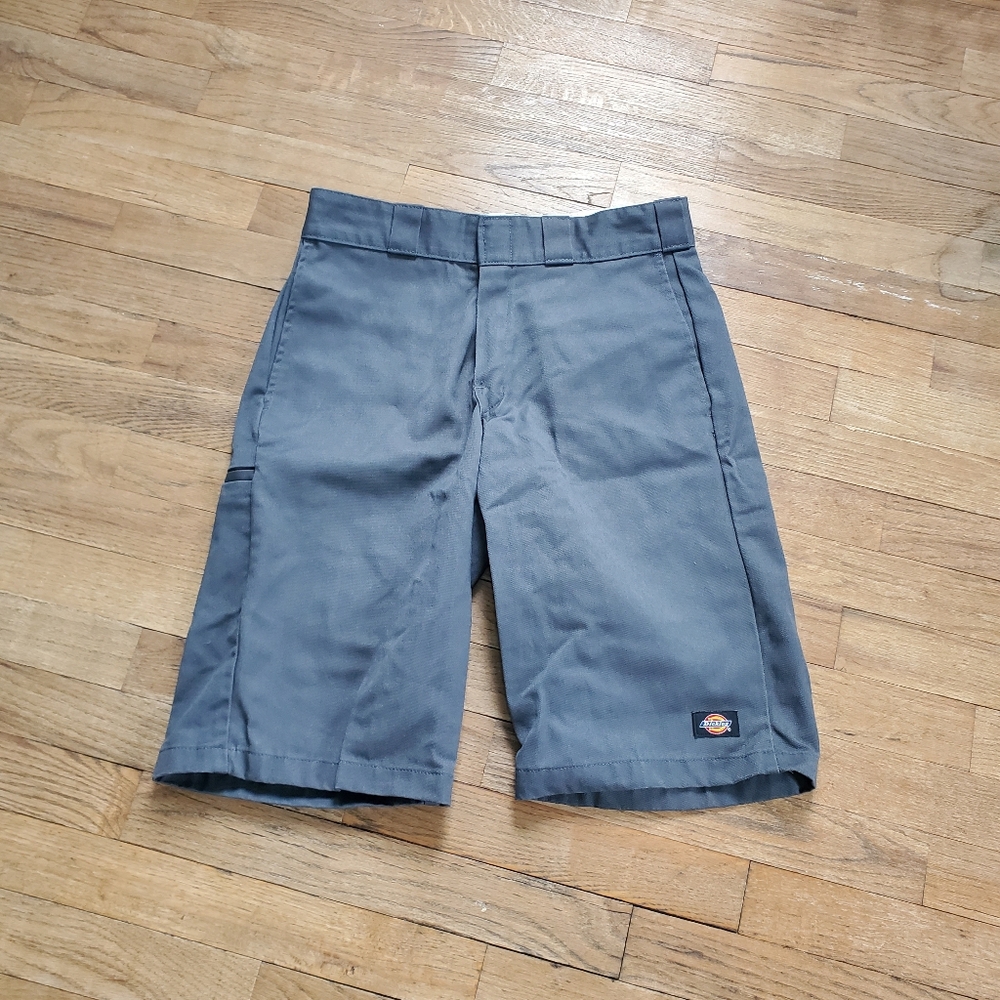 Dickies Men's Slate Gray Uniform Shorts Waist 30 Flat Front Relaxed Fit